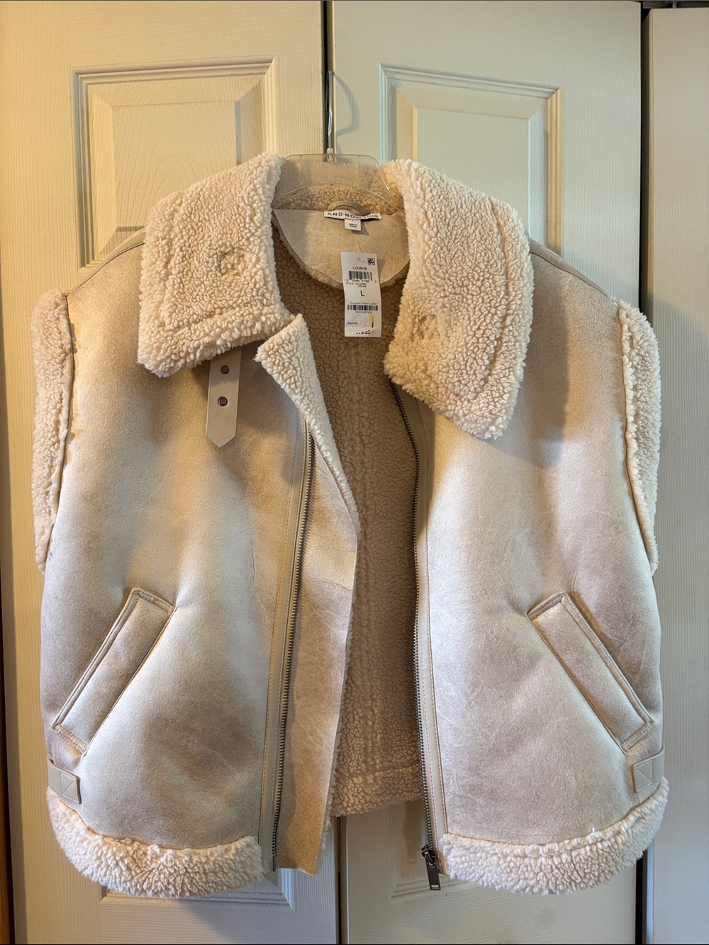 Women's Cream Sherpa-Lined Teddy Vest Jacket